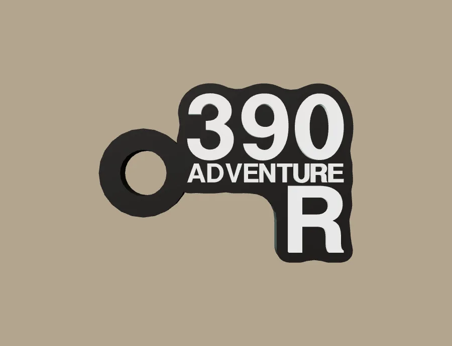 Llavero KTM 390 ADVENTURE R, base negra y texto blanco, vista frontal del modelo 3D