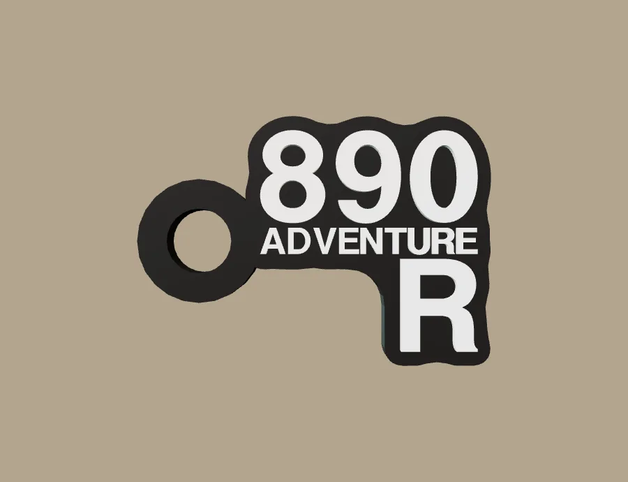 Llavero KTM 890 ADVENTURE R, base negra y texto blanco, vista frontal del modelo 3D