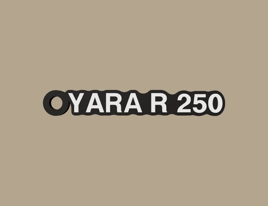 Llavero Serpento YARA R 250, base negra y texto blanco, vista frontal del modelo 3D