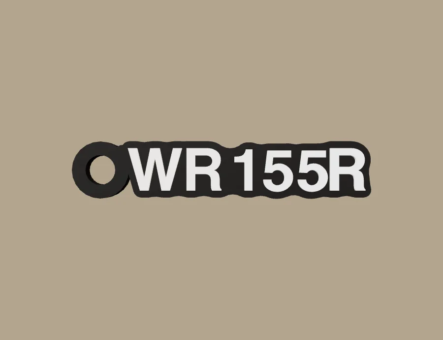 Llavero Yamaha WR155R, base negra y texto blanco, vista frontal del modelo 3D